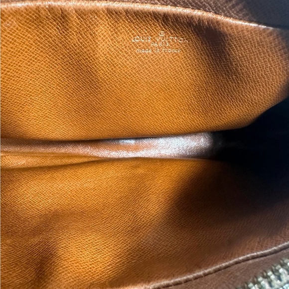 Vintage Louis Vuitton Shoulder Bag - Picture 9 of 11